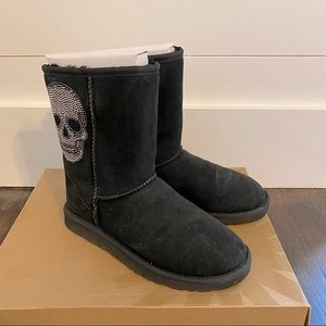 Custom Ugg Short Books with Swarovski Skull Decals